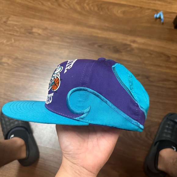 Rare Charlotte Hornets Starter NBA Fireball/Splash SnapBack Hat - Picture 5 of 9